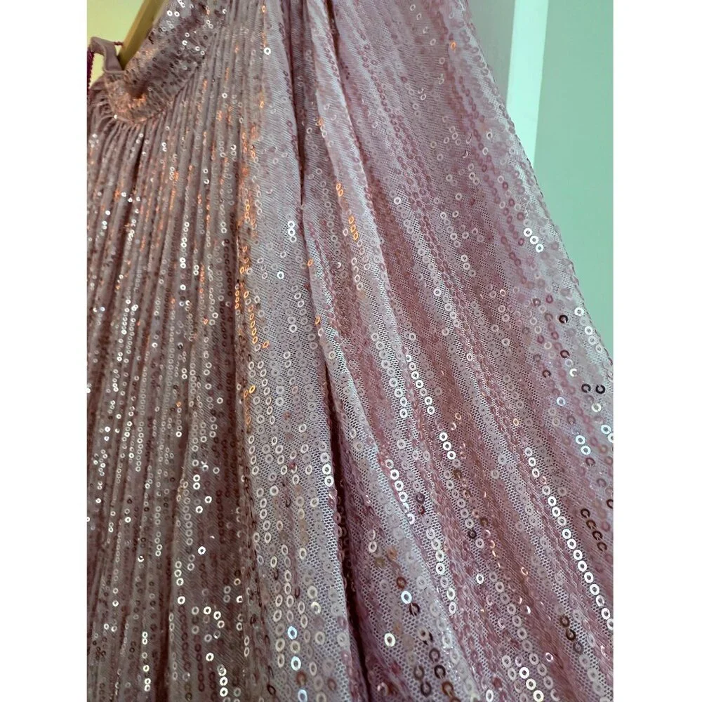 Lavender Sequins Lehenga with Shimmer Attached Dupatta - Picture 5 of 12